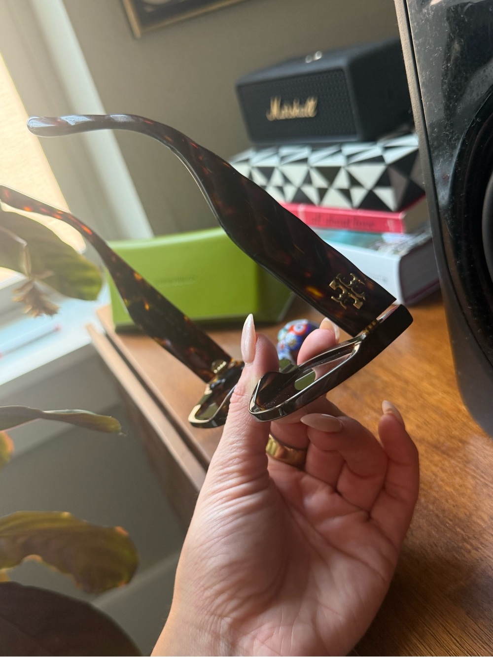 Tory Burch Tortoiseshell Brown Cat-Eye Sunglasses - Picture 8 of 8